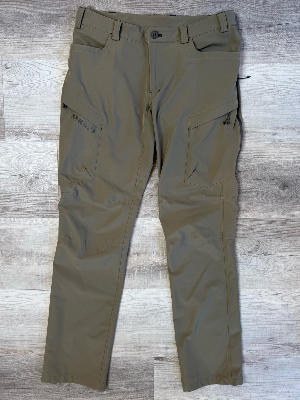 KUIU Attack Pant Khaki Mens Waist 36” Inseam 37” 36T Hunting Outdoors